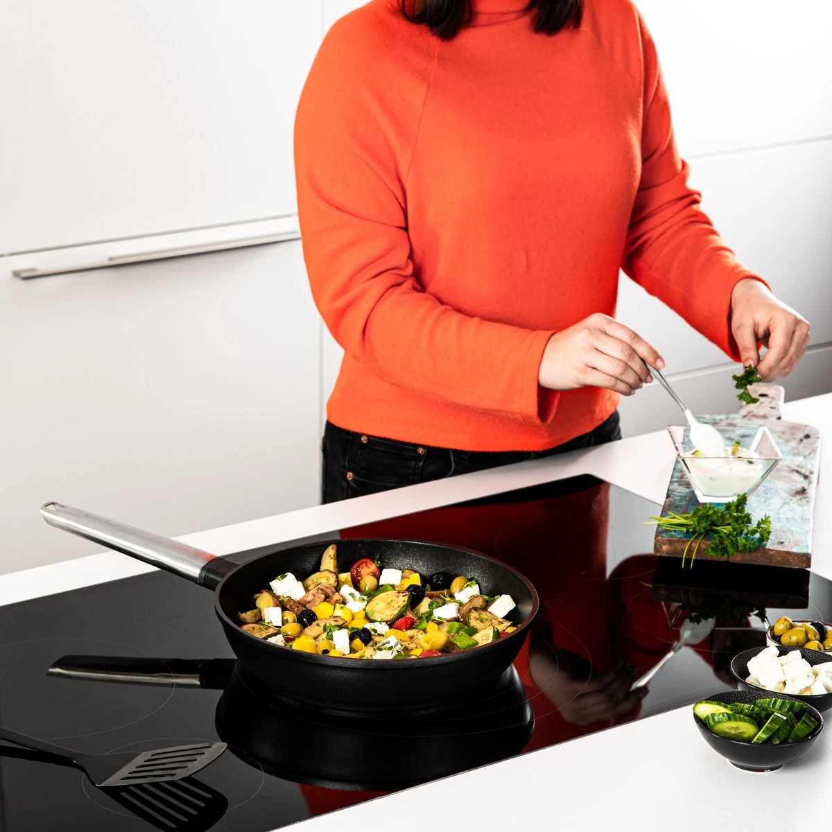 Westinghouse Pannenset Performance - Zwart - 8 Pannen - Complete Pannenset - Inductie En Alle Andere Warmtebronnen 8 Westinghouse Pannenset Performance - Zwart - 8 Pannen - Complete Pannenset - Inductie En Alle Andere Warmtebronnen - Afbeelding 6