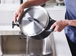 BK Pannenset Flow Cool - Zwart / RVS - 4 Delige Set -Keukenwinkel 477567f362398f3cedf6eea2da41628b192d7a31 BK Flow cool Bl Cvd Casserole Pour