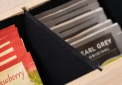 Sakura Tea Theedoos - Hout - 6-vaks - Met Fluweel - 24 X 16 Cm -Keukenwinkel 5 detail 6 lang hout 2