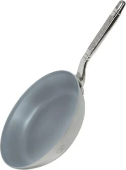 Saveur Selects Pannenset Voyage Series (Hapjespan ø 25 Cm + Koekenpan ø 30 Cm) - TriPly RVS - Inductie En Alle Andere Warmtebronnen -Keukenwinkel 888x1200