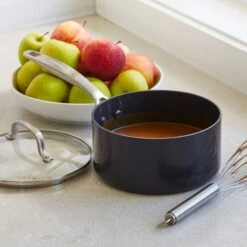 GreenPan Steelpan Copenhagen - Zwart - ø 18 Cm / 2.1 Liter -Keukenwinkel 8ceebd50e6c255fbb628b7c125035cea1711c81b 2 Cop SauceP 18Cm CC003397 001 ProduLife5B15D