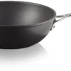 Le Creuset Wokpan Met Steel - Les Forgées TNS - ø 26 Cm / 3.4 Liter - Standaard Anti-aanbaklaag -Keukenwinkel Le Creuset anti aanbak wokpan 26 cm met tegengreep.jpg