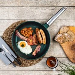 Westinghouse Koekenpan Performance - Gracious Green - ø 28 Cm - Standaard Anti-aanbaklaag 18 Westinghouse Koekenpan Performance - Gracious Green - ø 28 Cm - Standaard Anti-aanbaklaag -Keukenwinkel WCFP0095024SG 8 1