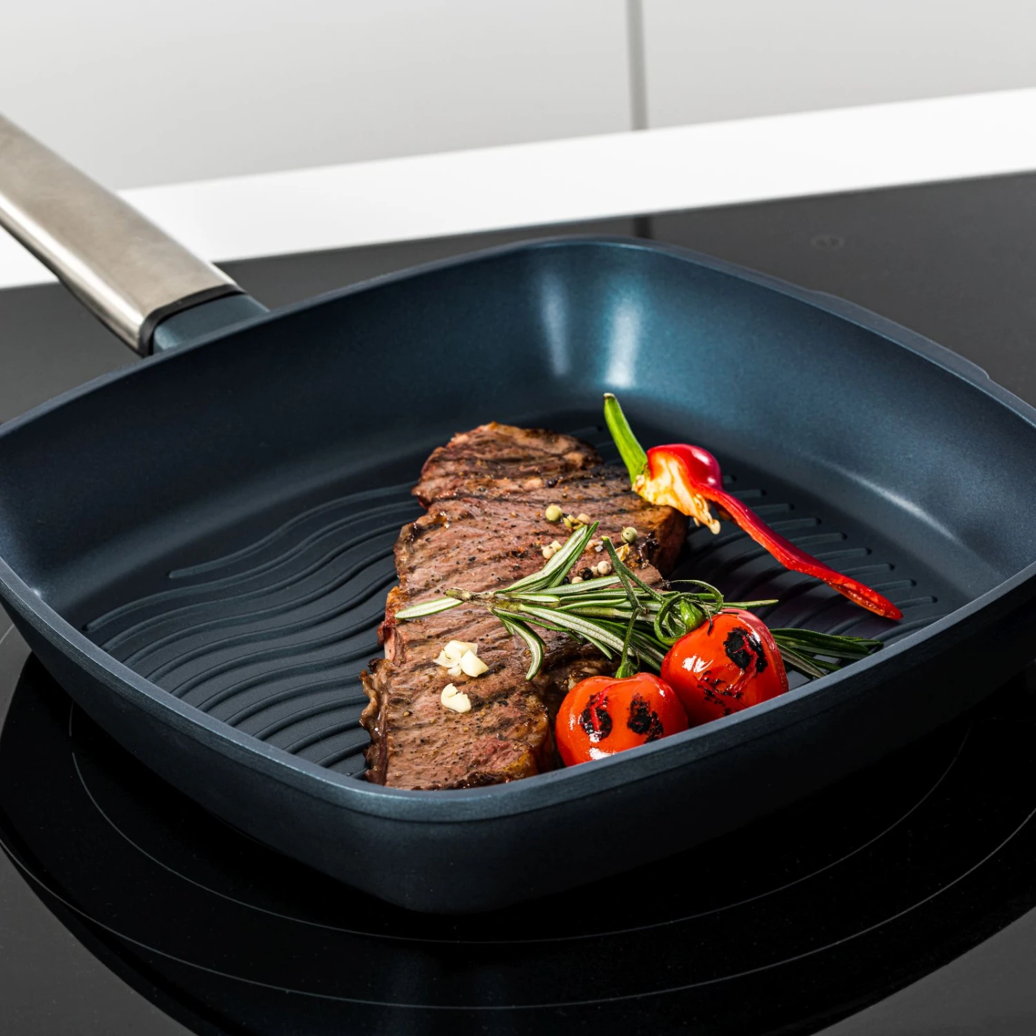 Westinghouse Grillpan Performance - Bravery Blue - 28 X 28 Cm - Standaard Anti-aanbaklaag 9 Westinghouse Grillpan Performance - Bravery Blue - 28 X 28 Cm - Standaard Anti-aanbaklaag - Afbeelding 7
