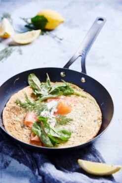 BK Koekenpan Black Steel - ø 28 Cm - Zonder Anti-aanbaklaag -Keukenwinkel d4b730c2aba7568e69d988b9a634ec26a391e2ad BK BlackSteel Frypan 10inch Lifestyle 1