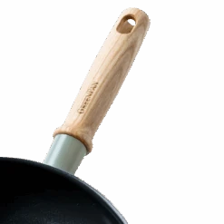 Greenpan Pannenset Met Keukenhulpjes Mayflower - 4 Delige Set 8 Greenpan Pannenset Met Keukenhulpjes Mayflower - 4 Delige Set -Keukenwinkel d68e9a0e4d6b2e2d0bdba80329861393e1ca0139 GP MAYFLOWER Frypan B8 a