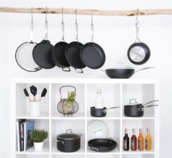 Le Creuset Steelpan - 2 Schenktuiten - Les Forgées TNS - ø 16 Cm / 1.6 Liter - Standaard Anti-aanbaklaag -Keukenwinkel le creuset lesforgees collectie