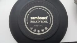 Sambonet Wokpan Rock 'n' Rose - Creme - ø 28 Cm - Standaard Anti-aanbaklaag -Keukenwinkel sambonet rock n rose achterkant 2