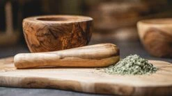 Jay Hill Serveerplank Tunea - Olijfhout - Met Schors - 33 X 15 Cm 17 Jay Hill Serveerplank Tunea - Olijfhout - Met Schors - 33 X 15 Cm -Keukenwinkel tunea 27 3